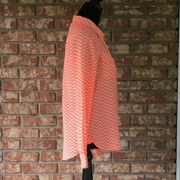 American Eagle Outfitters Shirt - Picture 3 of 7